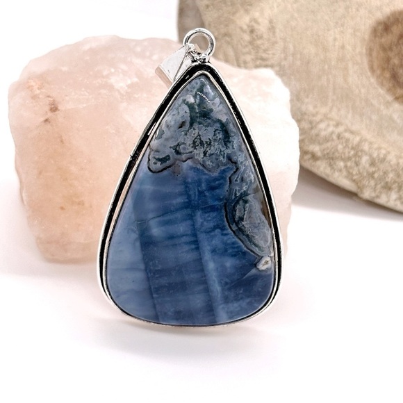 Healing Stones And Crystals Jewelry - FLASHY Gorgeous Owyhee Opal Silver Gemstone Pendant Necklace